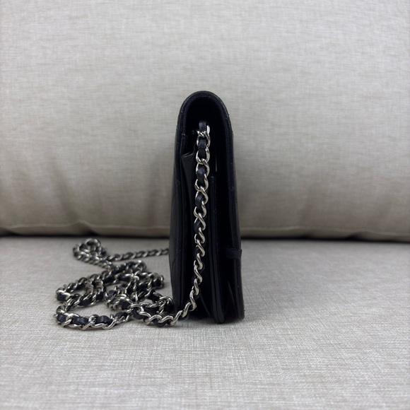 SOLD - CHANEL Wallet on Chain – Black Calfskin, Series 21 (Color Changed) - Picture 6 of 16